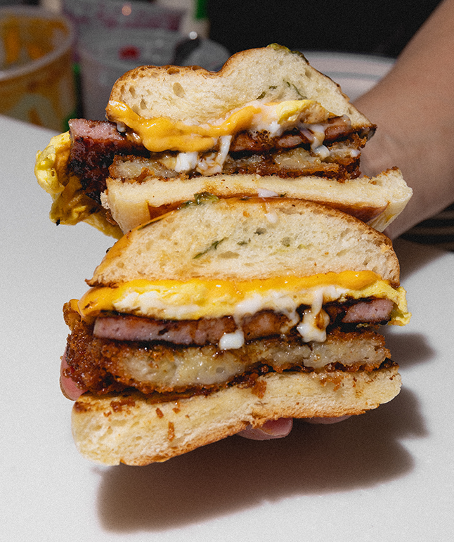 Breakfast sandwich
